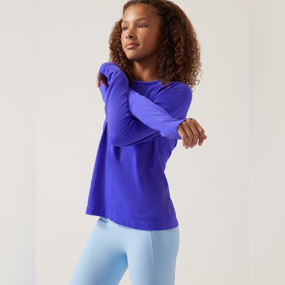 Athleta Girl Power Up Seamless 
Long Sleeve Active Top
Blue Shimmer Large